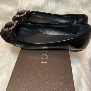 Gucci Salandia Peep Toe Flats - Used